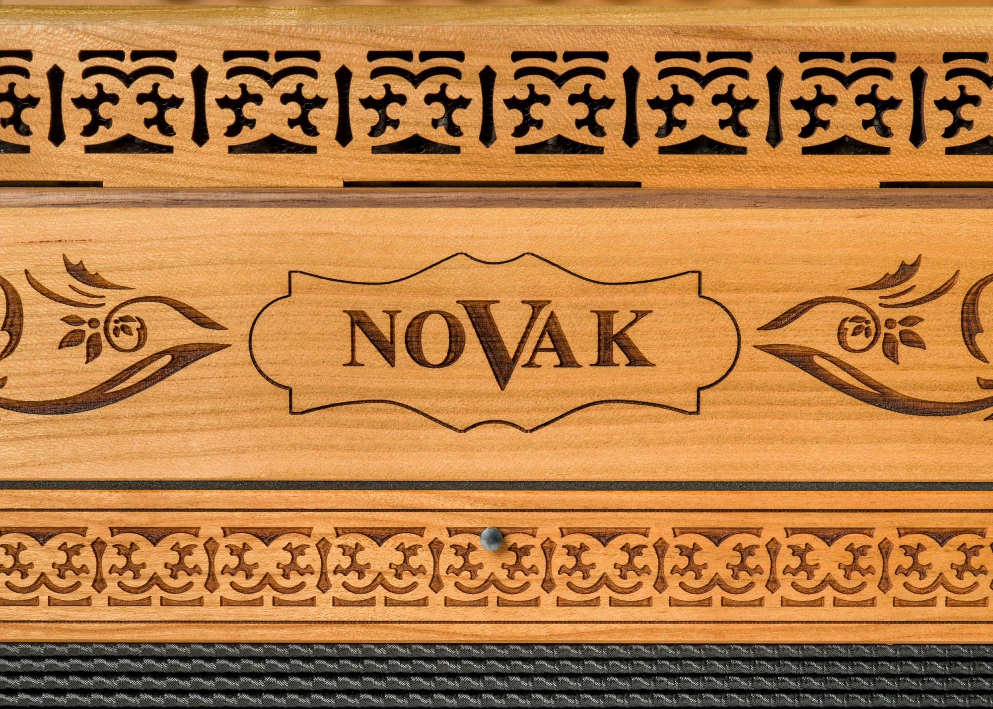 NOVAK Heimatklang Kirsch Nuss/schwarz G