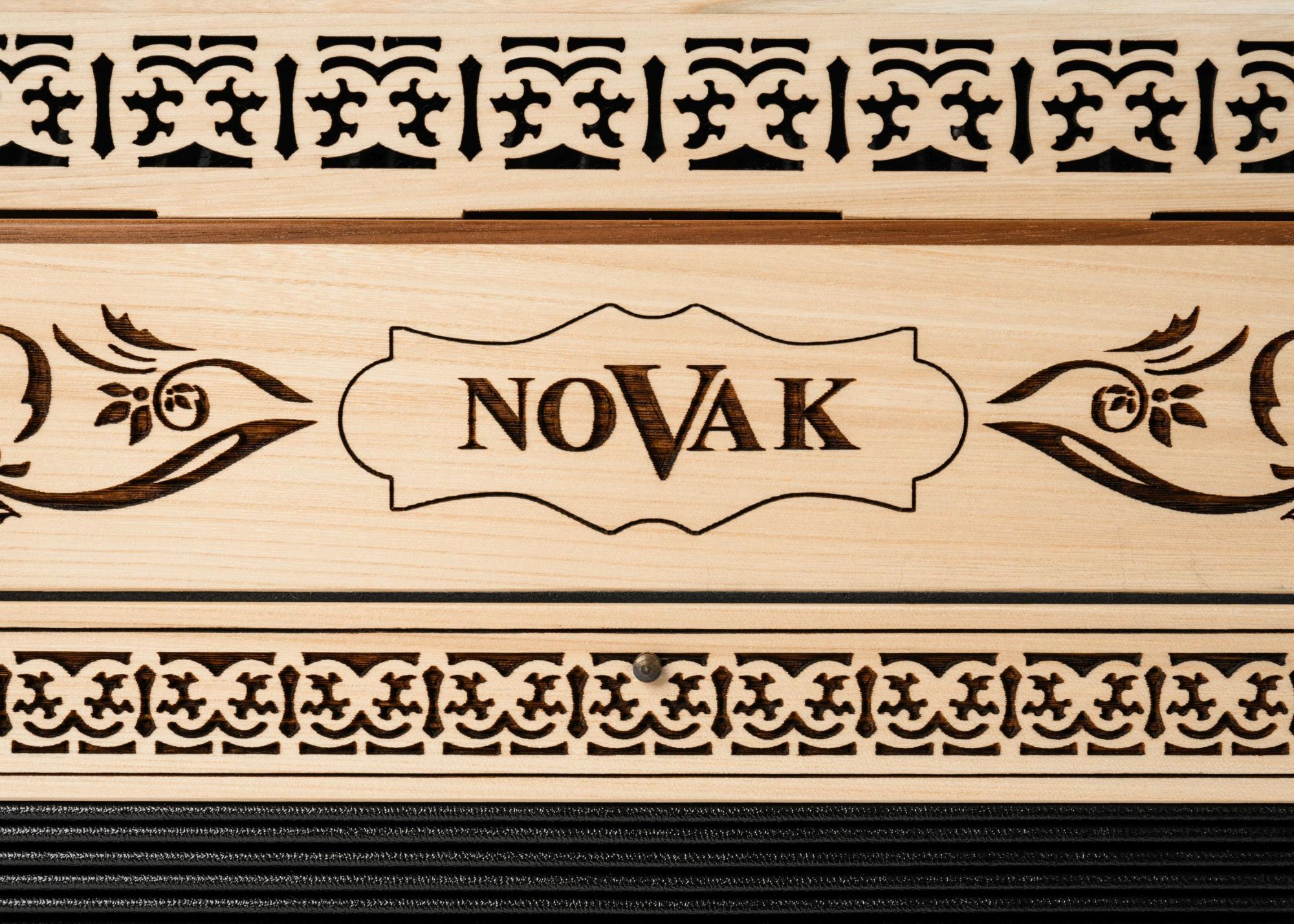 NOVAK Heimatklang Rüster Nuss/schwarz B