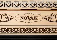 NOVAK Heimatklang Rüster Nuss/schwarz B