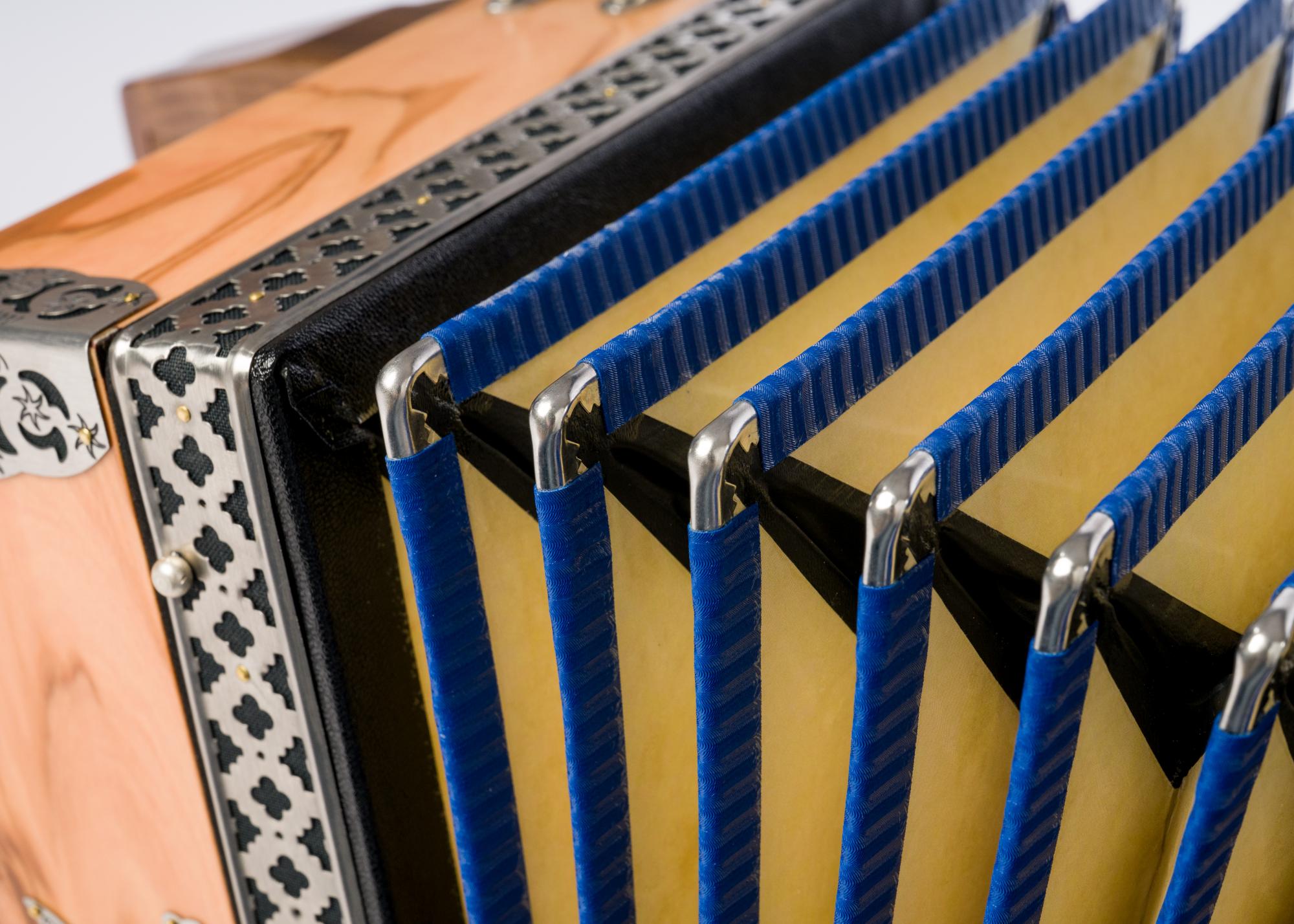 Strasser Classic III Natur Olive/blau G