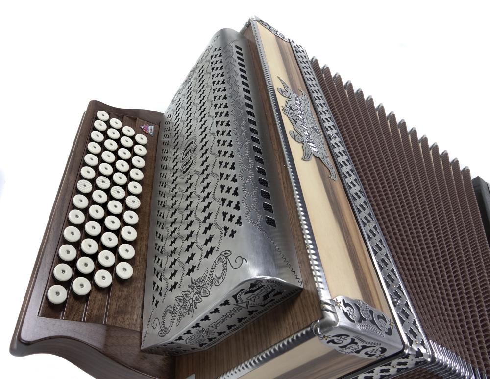 Strasser Premium-plus Satinnuss/braun G