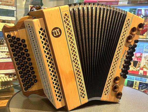 MB Animo Erle Nuss  G