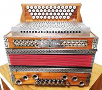 STRASSER Premium plus Nuss rot B