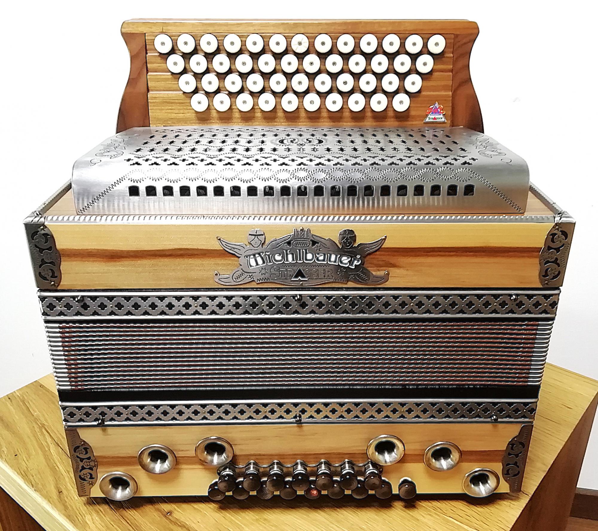 STRASSER Premium plus Satinnuss G