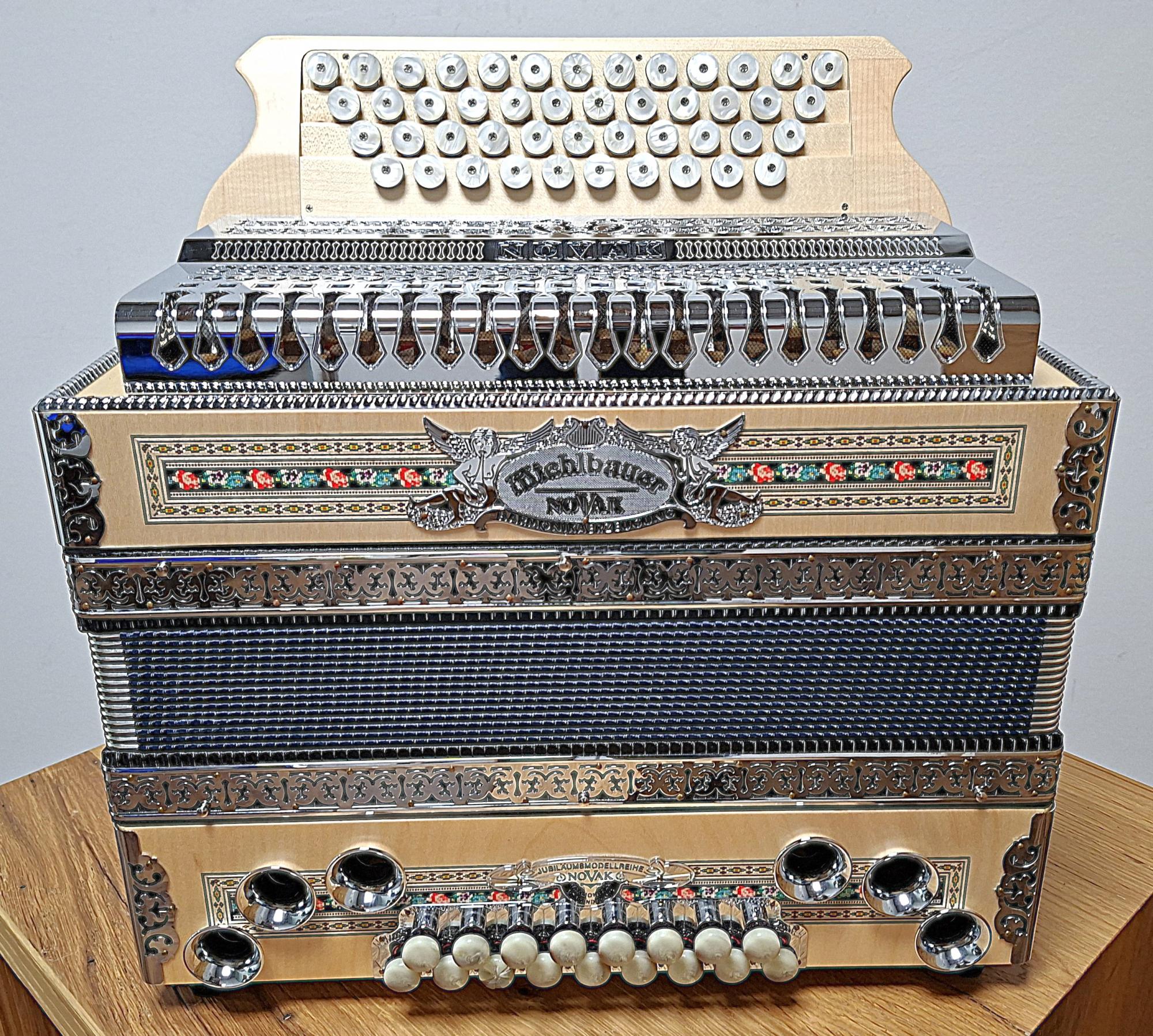 NOVAK Sonorum Ahorn blau B