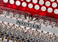 NOVAK Prestige Rot/schwarz B