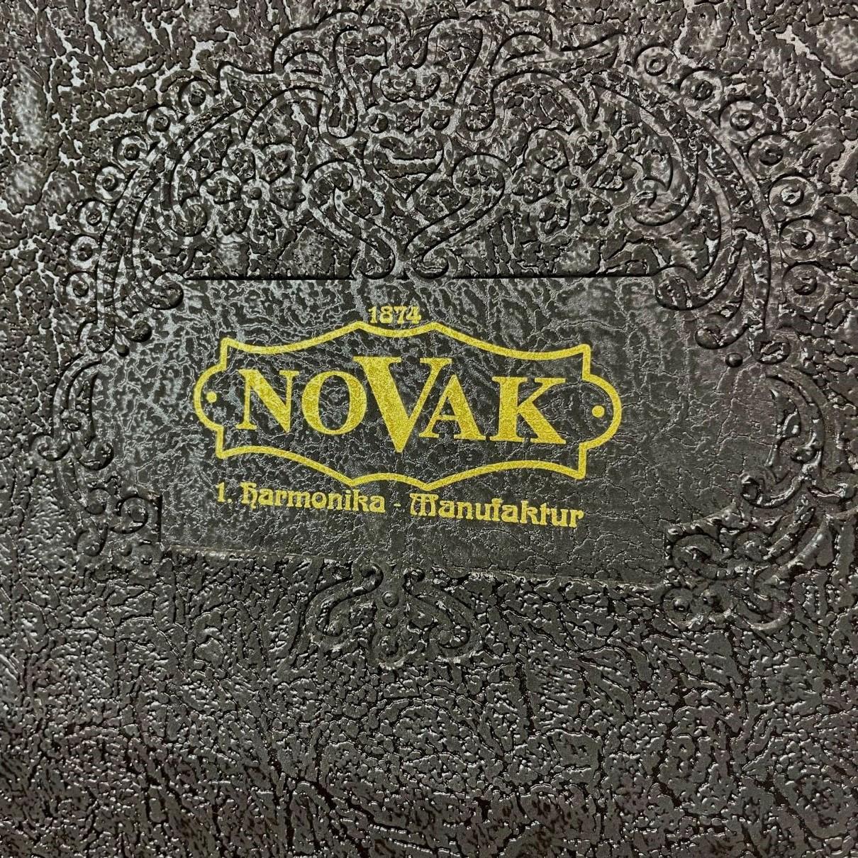 Novak Harmonika Koffer C