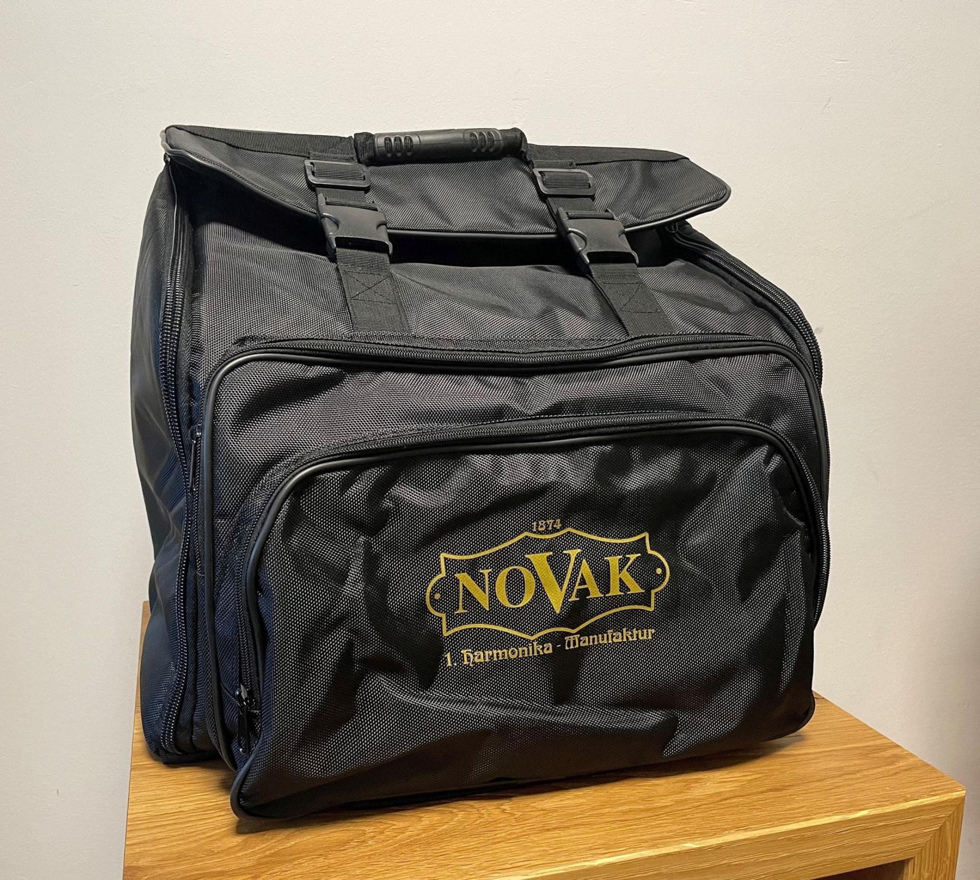 Novak Harmonika-Rucksack 4-reihig